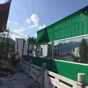 ���ٹ�·������Ҷ���������� ��ĭ�����������ǽ С������Χ��