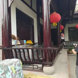 贵州厂家定做四合院仿古实木门窗及别墅中式门窗装修装饰及别墅仿古大门门头隔断找惠森