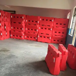 ����ͣ������ʱʩ������ ��ɫPE���ϼ�ˮΧ��