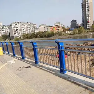 桥梁公路围栏厂家 东莞人行道护栏现货 桥梁隔离栅