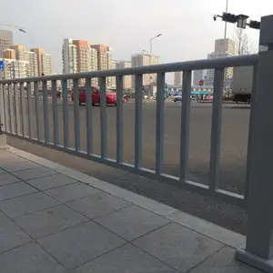 市政护栏城市交通隔离栏 人行道分流防护栏 马路中央分割道路护栏