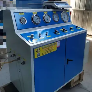 供应宏思特XF-CZ06型可控制重量及压力型1230+FM200药剂充装设备