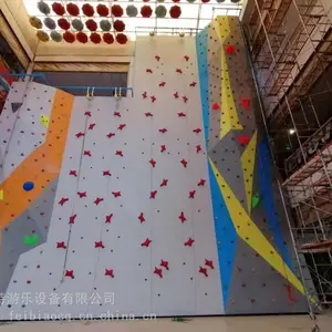 重庆南岸/巴南/涪陵专业攀爬，户外攀岩/玻璃钢/抱石攀岩/室内防腐木攀爬定制