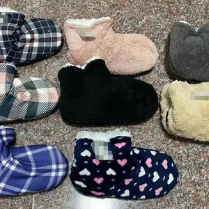 Indoor slippers 地板鞋