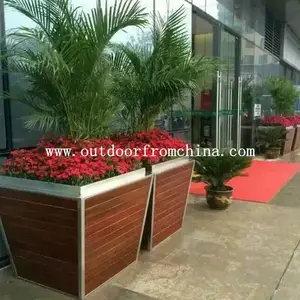 �������ջ��䣬С��ľ�Ƶ�����¥����ϻ��䣬��ľ����