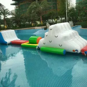 广州充气水上乐园出租水上蹦床出租水上大滑梯出租支架水池广州出租