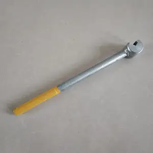 �糵�߽���װ�õ���Уֱ����Ť����ͭ�Ͻ�Ӵ���һ��š����
