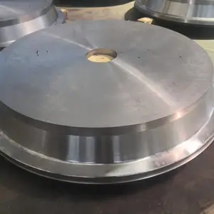 A105 盲板法兰：密封性能优异，中压管道系统的可靠封堵选择