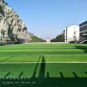 足球场体育围网 运动场地勾花网材料施工安装