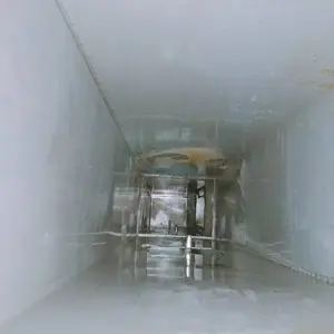 �����¹ž�����ɫС���̣����̹ܵ��ºͷ�����ϴ�����ŷ�װ�޽ṹ