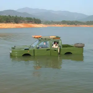 中国斯沃孚水陆两栖装甲车两用车越野车履带车抢险救灾消防沙滩车10-20人