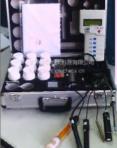 便携式水质分析仪(温度、盐度.pH.氨氮) 型号: xu30-DY-IIIA库号:M2598