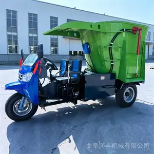 牧区自走式喂草机 牧场大型撒草车 左右出料柴油投料车