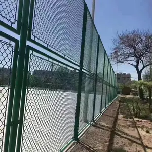 学校球场围网 户外防护网 操场围栏网 体育场球场围栏网