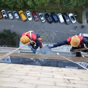 外墙空鼓瓷砖拆除蜘蛛人师傅让拆除更安全
