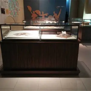 木纹效果钢结构博物馆平面柜 自动掀开字画展柜订制