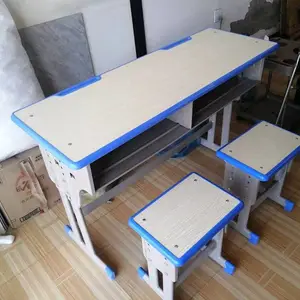 鑫瑞隆定制学生课桌椅 学校课外班课桌椅学习桌凳 各种样式