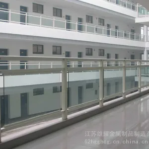 市政道路护栏 马路人行道交通防撞栏机非车道隔离防护栏全国供应现货全部包含装