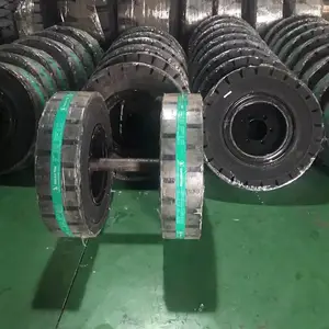 制隧道台车轮胎适用于开挖台车挂布台车台车轮胎车轴专用螺丝