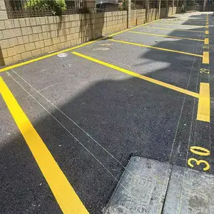 ����С����λ���߳��ң������ڵ�·����ʩ����