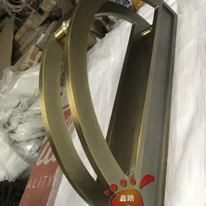 ���������󷽵�ʱ�л��ƻƹ�ͭ�����̰�Բ����
