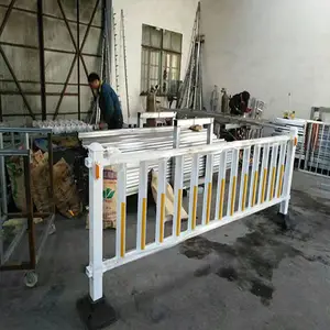 赣州定南施工市政围栏道路边缘护栏公路隔音护栏