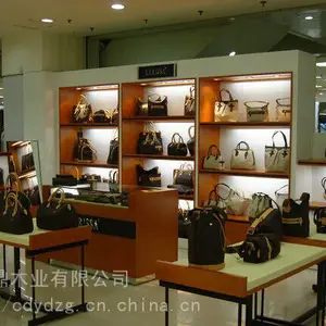 承接成都箱包柜、成都箱包店展示柜厂、成都箱包展示柜货柜定做厂