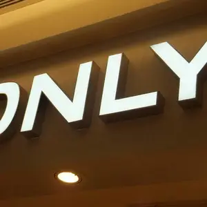 ���ݻ����Ļ�ǽ ���� ���