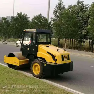 胶轮震动压路机 6吨驾驶室震动压路机 宣土压土机
