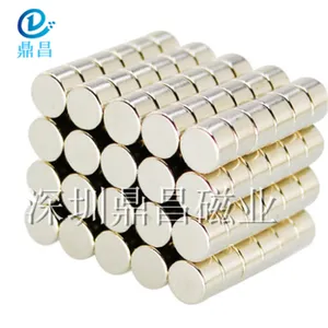 厂家订做热销钕铁硼***圆形磁铁 强磁磁铁片 磁铁定做D30*1/2/3