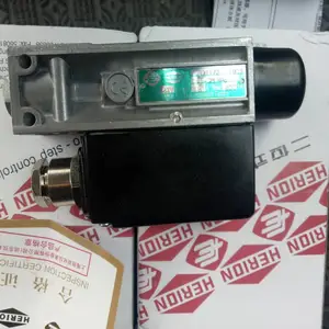 0821078压力控制器/压力开关/D505/8D切换差不可调0.5-7MPa
