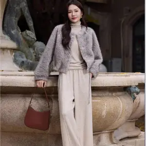 秋冬款名妹品牌撤柜女装 保暖显贵气羽绒服石井尾货走份批发