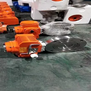 GI-32 ������յ�����������ͨ���ж���չ�·�е�����