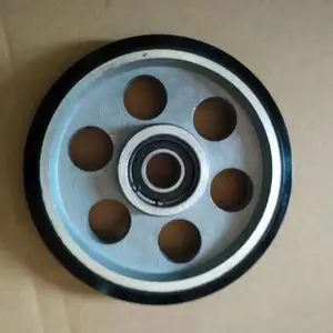 电梯配件奥的斯 蒂森导靴轮高速梯滚轮导靴进口材料200*32*6304