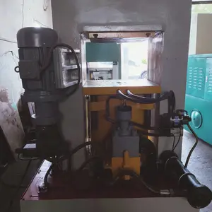 300�ֿ��ʽ����Һѹ����ѹ��