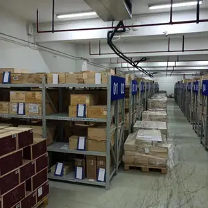 奉贤仓库存放饼干冷冻城配带搬运仓库电商快递打包