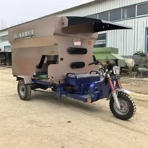 前置出料电动撒料车 青贮饲料运输投料机 牛羊养殖三轮喂料车