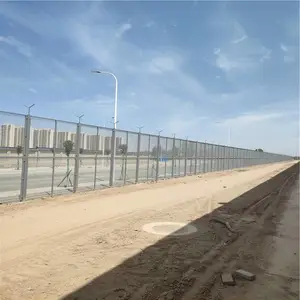 监狱护栏防护网 Y型柱防爬刺丝围网 热镀锌菱形孔钢网墙