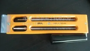供应P2520温湿度计英国ZEAL手摇温湿度计