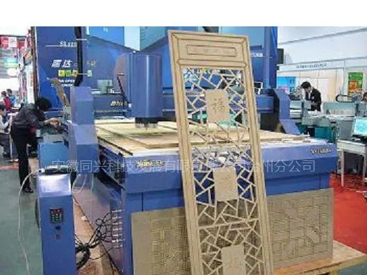 仿古家具雕花、密度板切割机、屏风雕刻机