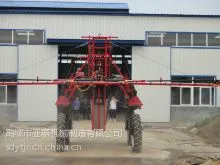 供应新型高效3WZC-1300高地隙自走式玉米喷药机