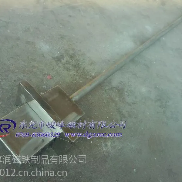 自动脱铁式手推捡铁器、带滚轮捡铁器、磁性拾取工具