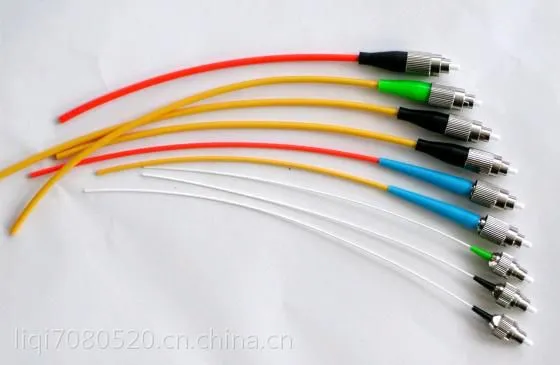 供应光纤跳线,单心单模光纤跳线,多模光纤跳线