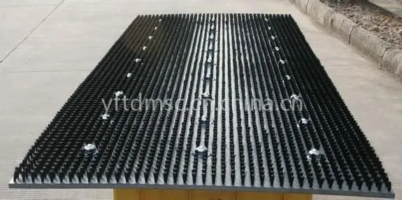 一方天地供应转塔冲床平板毛刷,毛刷平台、平板刷、压盘刷、数控冲床毛刷板