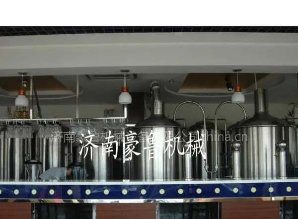 供应酒店用啤酒设备,日产500L,糖化组合外包紫铜豪华典雅,是酒店、酒吧等的必须按产品