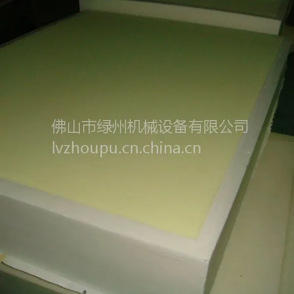 佛山绿州机械供优质聚氨酯低压大流量发泡机