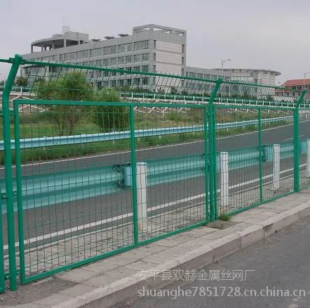 双赫金属丝网厂供应铁路护栏网