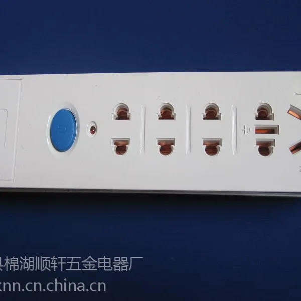 顺轩纯铜大功率十一孔带开关插座防爆防摔透明底地拖接线板
