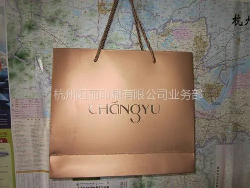 印刷制作手提袋,250g白卡,彩印,质量保证,欢迎来电咨询!