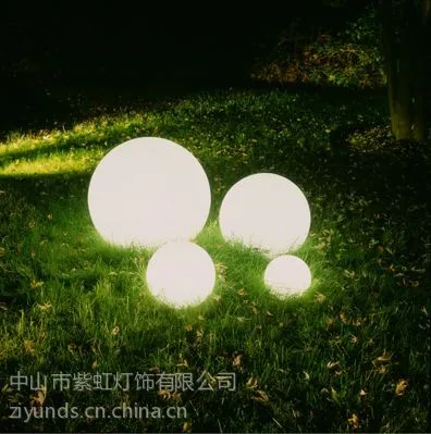 供应发光球 防水防摔发光球PE材质 七彩遥控 调整亮度